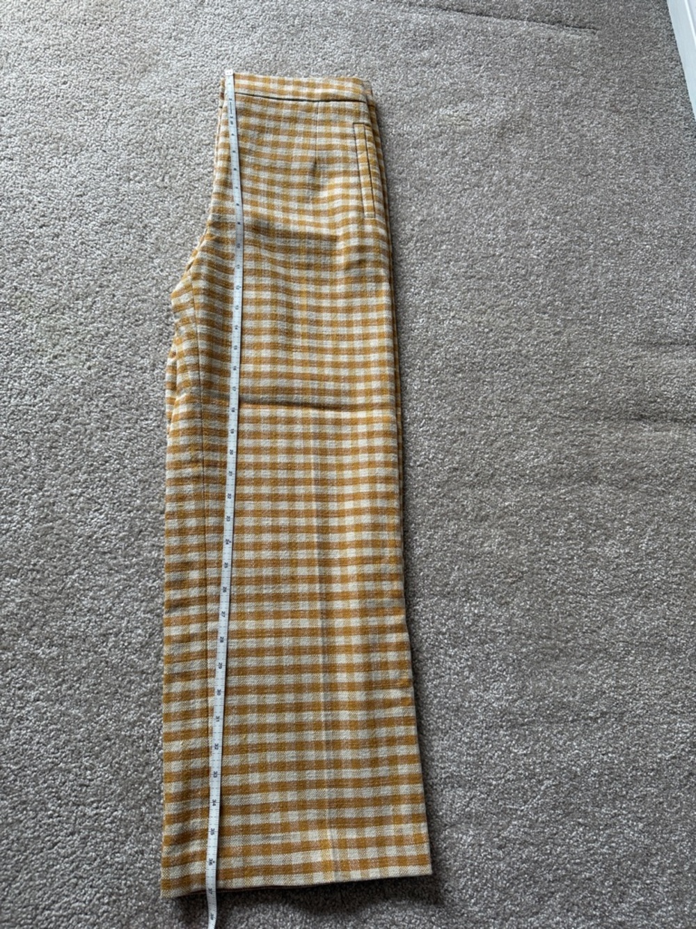 Sezane Martin crop trousers in an ochre check pattern - Picture 10 of 11